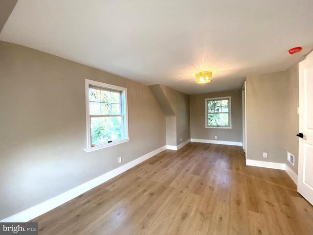 410 BELMONT AVE, Folsom, PA 19033