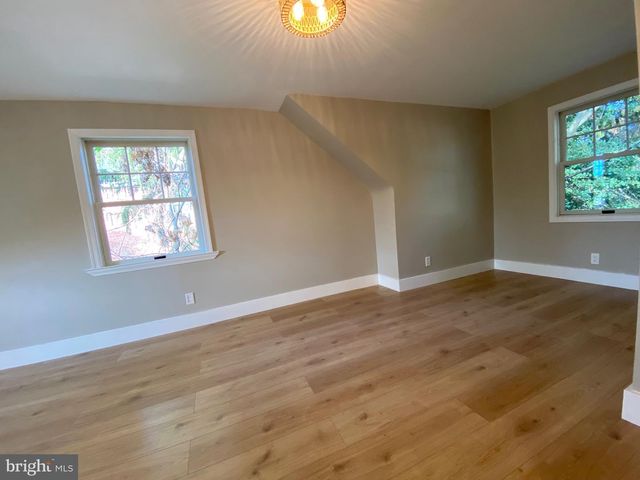 410 BELMONT AVE, Folsom, PA 19033