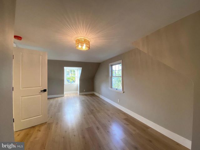 410 BELMONT AVE, Folsom, PA 19033