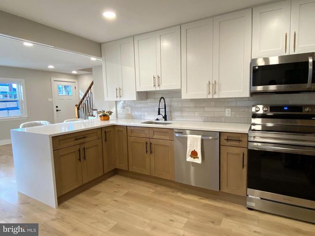 410 BELMONT AVE, Folsom, PA 19033