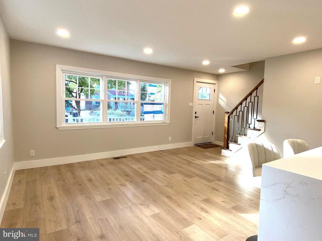 410 BELMONT AVE, Folsom, PA 19033