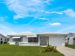 127 E Leisureville Boulevard, Boynton Beach, FL 33426