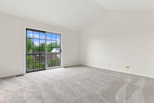 1509 N Saint Marks Place, Palatine, IL 60067