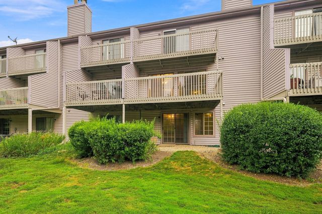 1509 N Saint Marks Place, Palatine, IL 60067