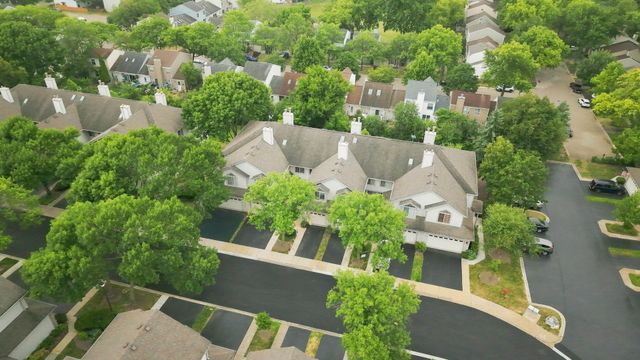 1509 N Saint Marks Place, Palatine, IL 60067