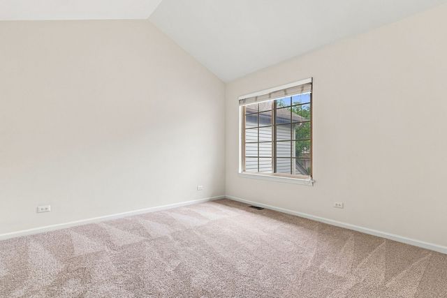 1509 N Saint Marks Place, Palatine, IL 60067