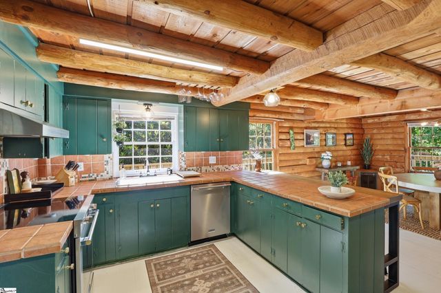 143 Caledonia Road, Landrum, SC 29356