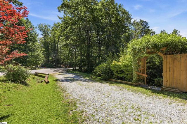 143 Caledonia Road, Landrum, SC 29356