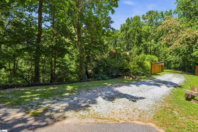 143 Caledonia Road, Landrum, SC 29356