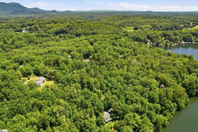 143 Caledonia Road, Landrum, SC 29356