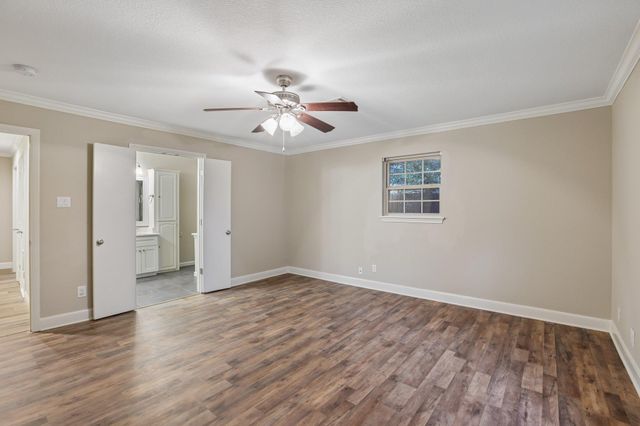 810 Vogel DR, Lockhart, TX 78644