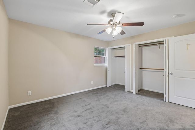 810 Vogel DR, Lockhart, TX 78644
