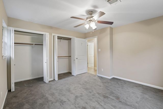 810 Vogel DR, Lockhart, TX 78644