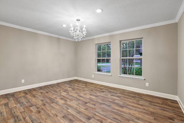 810 Vogel DR, Lockhart, TX 78644