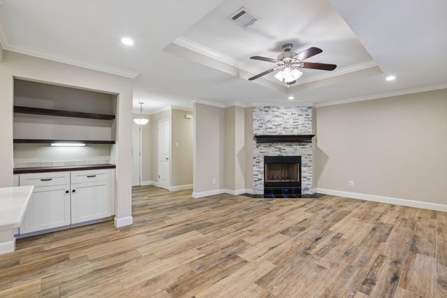 810 Vogel DR, Lockhart, TX 78644