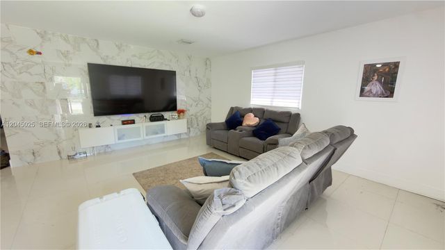 920 NW 65th St, Miami, FL 33150
