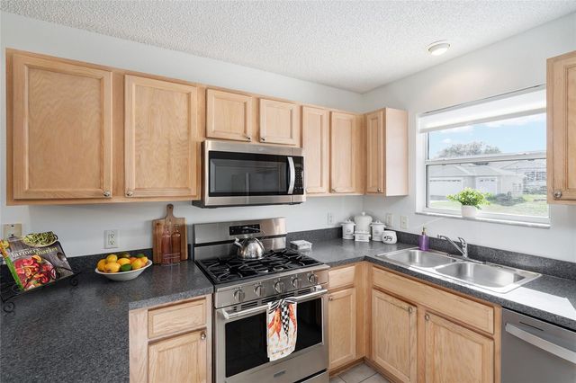 8065 SE 175TH COLUMBIA PLACE, The Villages, FL 32162