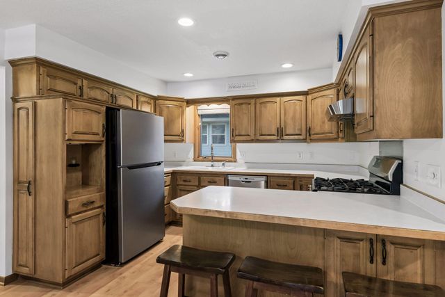 1461 N Arm Drive, Mound, MN 55364