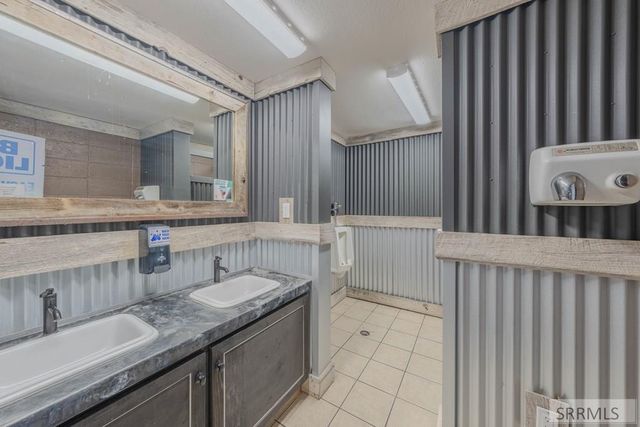 905 E Lincoln Road, Idaho Falls, ID 83401