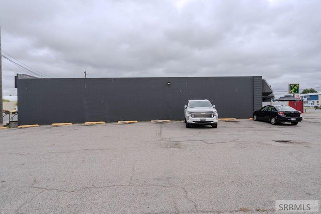 905 E Lincoln Road, Idaho Falls, ID 83401