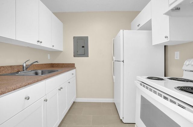 1141 Lake Victoria Drive A, West Palm Beach, FL 33411