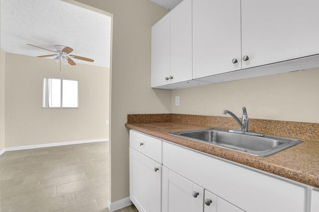 1141 Lake Victoria Drive A, West Palm Beach, FL 33411