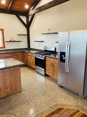 9 Hawks Court, Sheridan, MT 59749