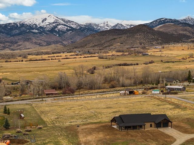 9 Hawks Court, Sheridan, MT 59749