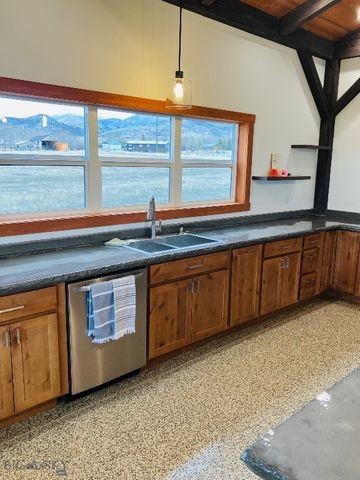 9 Hawks Court, Sheridan, MT 59749