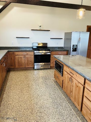 9 Hawks Court, Sheridan, MT 59749