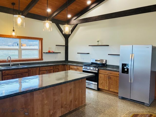 9 Hawks Court, Sheridan, MT 59749