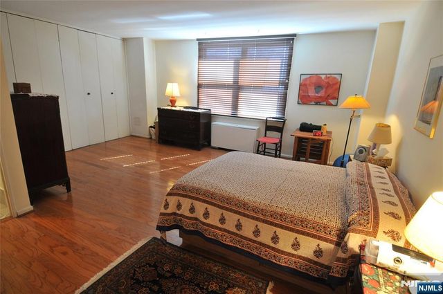 2200 Central Road 15N, Fort Lee, NJ 07024