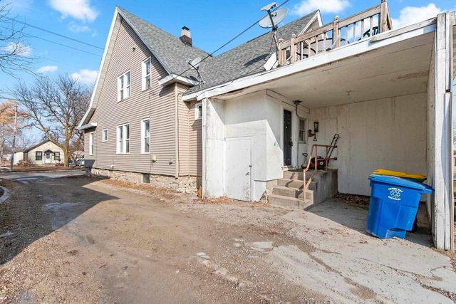 1207 S BROADWAY STREET, Green Bay, WI 54304