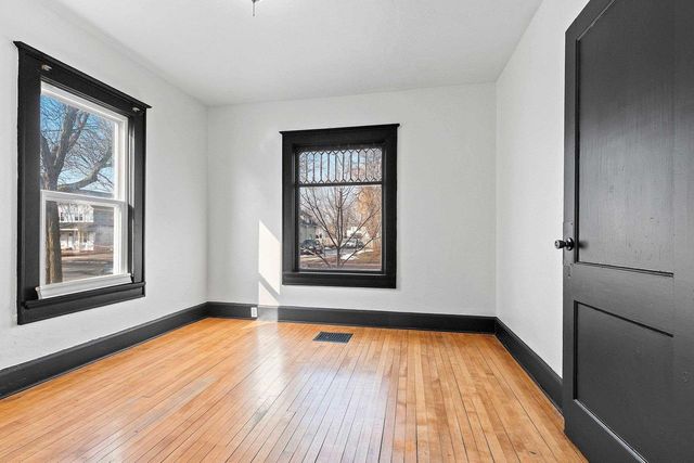 1207 S BROADWAY STREET, Green Bay, WI 54304