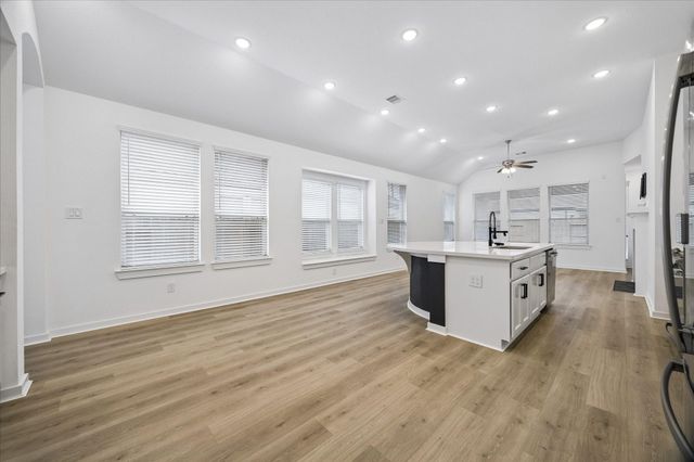 15823 Bird Of Paradise Drive, Conroe, TX 77302