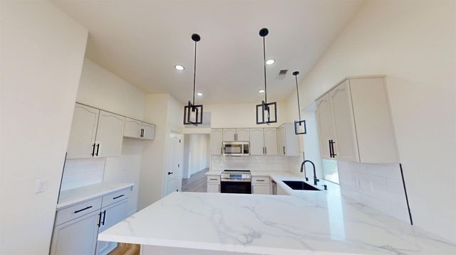 2293 Dawson Cove Lane S, Clovis, CA 93611