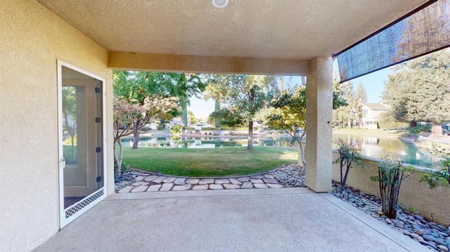 2293 Dawson Cove Lane S, Clovis, CA 93611