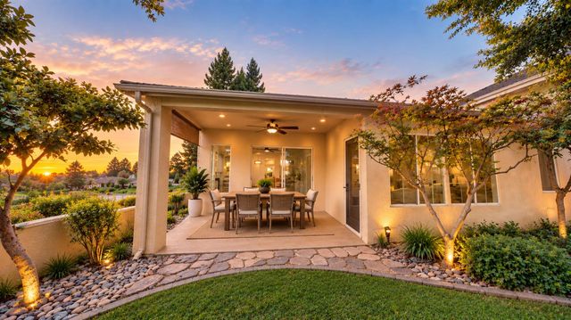 2293 Dawson Cove Lane S, Clovis, CA 93611