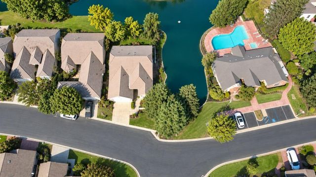 2293 Dawson Cove Lane S, Clovis, CA 93611