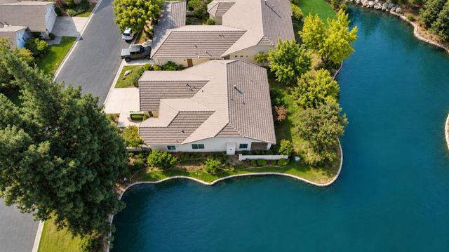 2293 Dawson Cove Lane S, Clovis, CA 93611