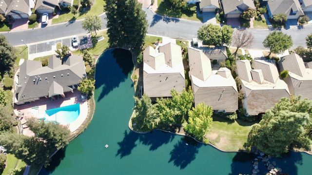 2293 Dawson Cove Lane S, Clovis, CA 93611