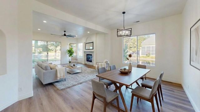 2293 Dawson Cove Lane S, Clovis, CA 93611