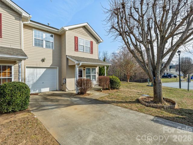 93 Sunny Meadows Boulevard, Arden, NC 28704