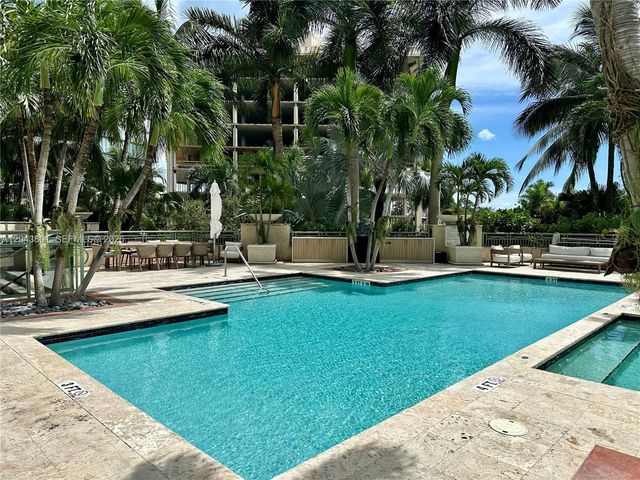3400 SW 27th Avenue 1206, Miami, FL 33133
