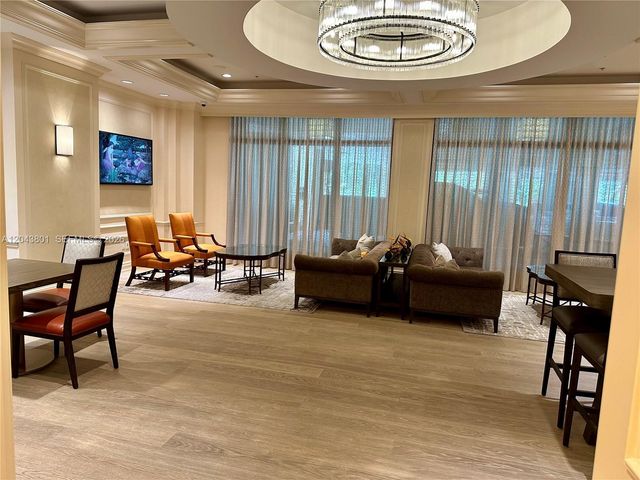 3400 SW 27th Avenue 1206, Miami, FL 33133