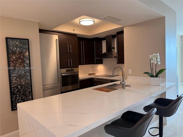 3400 SW 27th Avenue 1206, Miami, FL 33133