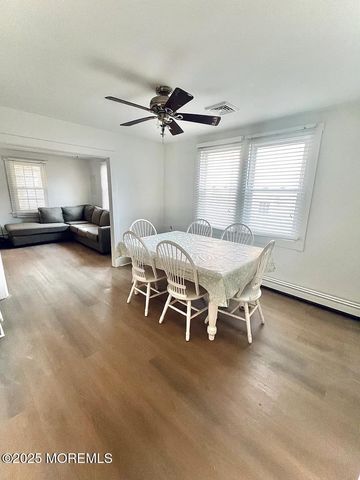 546 E Bayview Avenue, Ocean Gate, NJ 08740