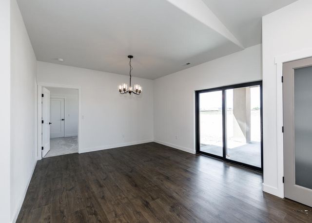 307 N Lyons Dr, Pueblo, CO 81007