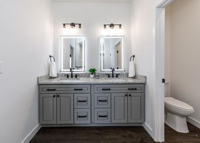 307 N Lyons Dr, Pueblo, CO 81007