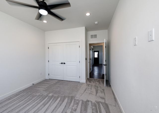 307 N Lyons Dr, Pueblo, CO 81007